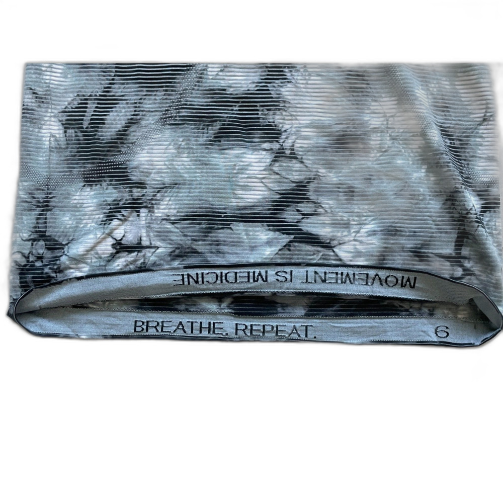 Lululemon Grey Swiftly Tech Patterned/Horiz. Stri… - image 4